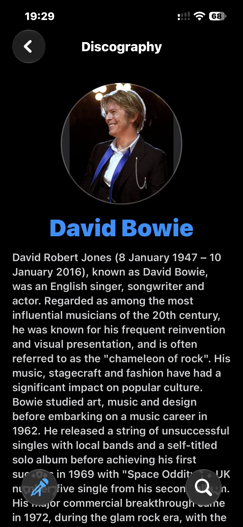 GrooveTag Go artist page with picture and biography from Wikipedia